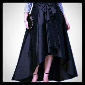 NWOT - Black satin high low skirt