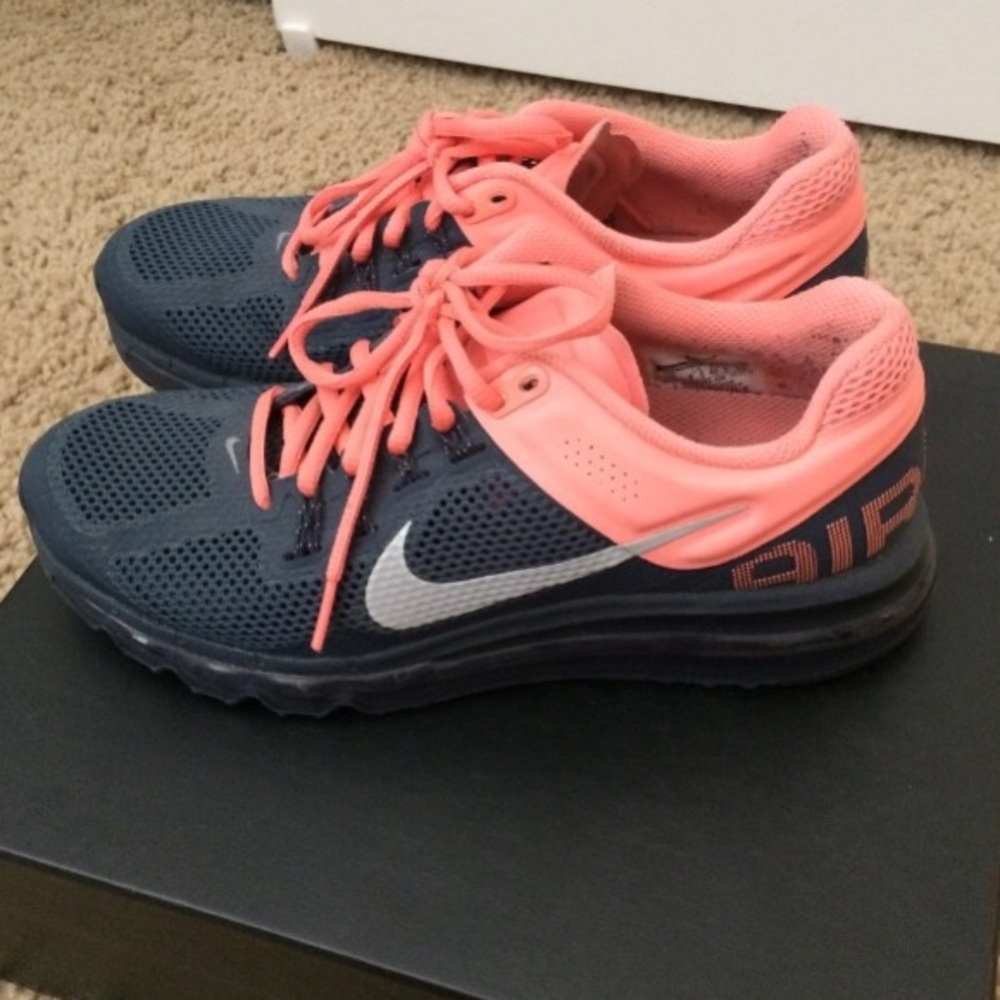 Nike Women's Airmax Running Shoes