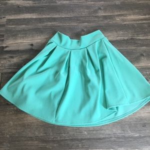 Super cute high waste skirt