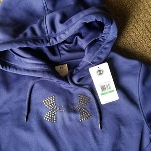 Under Armour womens size large storm sweatshirt