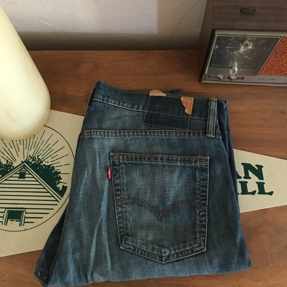 Levi's