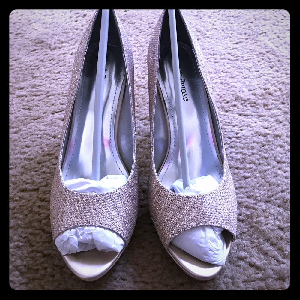 Beautiful glitter pumps from davids bridal