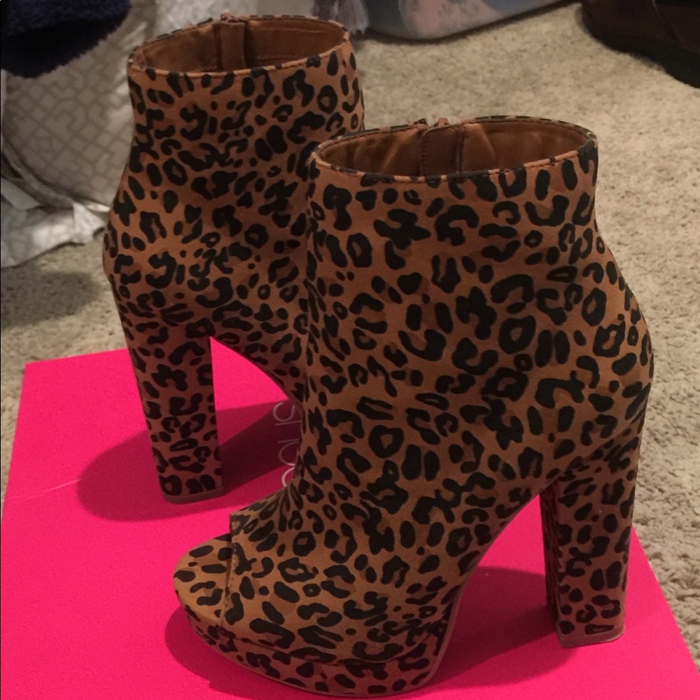 Leopard print open toe booties