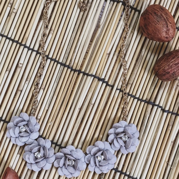 Necklace - Picture 1 of 2