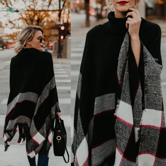 CHARLESTON Poncho - BLACK - Picture 2 of 8