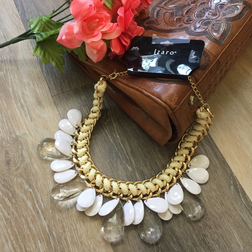 NWT Beautiful Izaro Rope & Chain Jewel Necklace