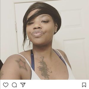 Meet your Posher, Constance