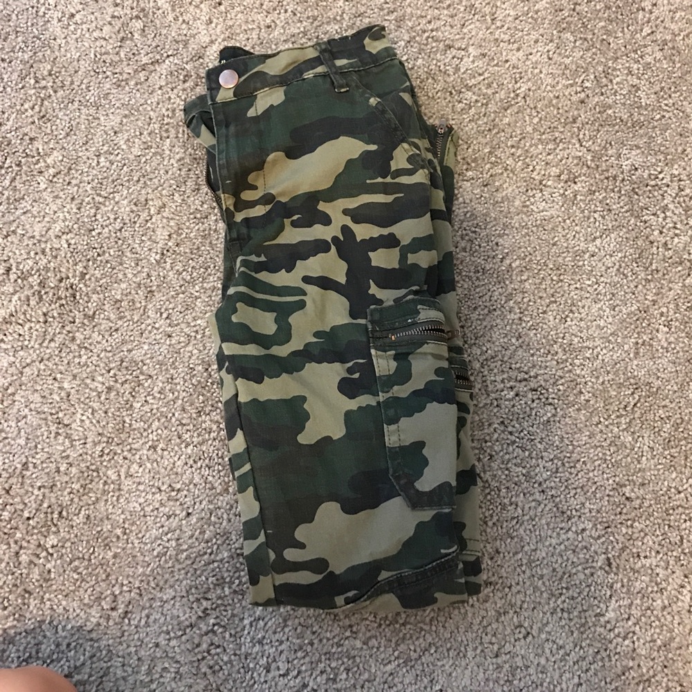 Camo pants