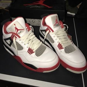 Air Jordan 4 Retro Sz 9.5