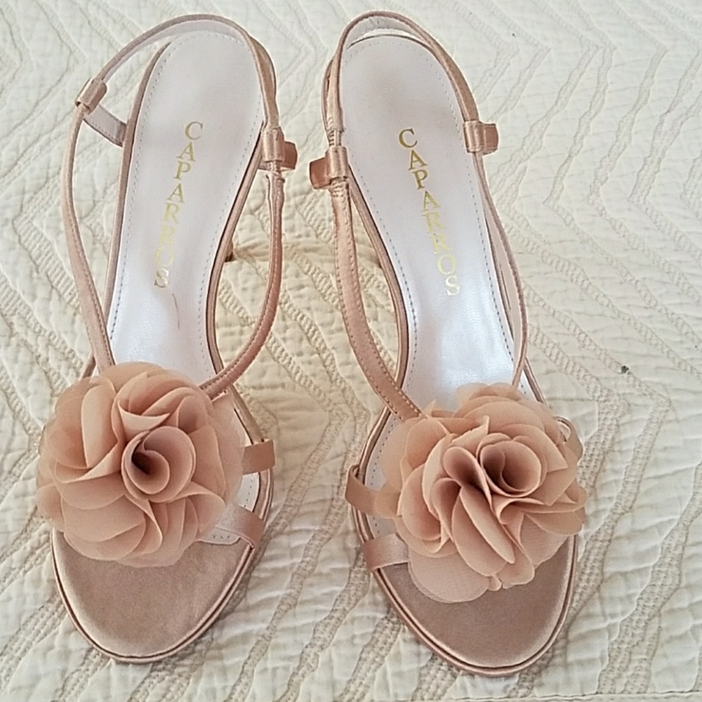 Gorgeous golden heels