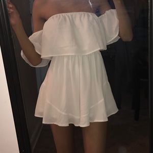 🌻Off the shoulder romper🌻