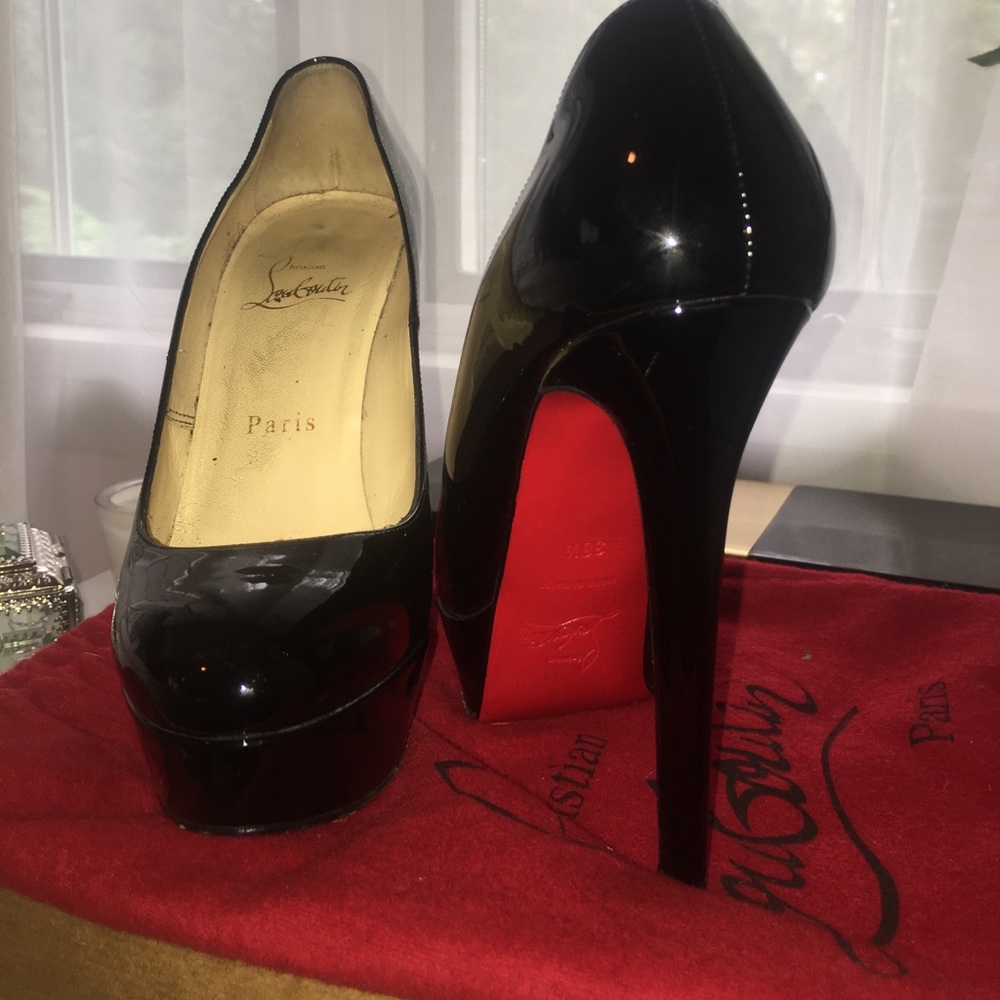 Christian Loubotin BIanca heel