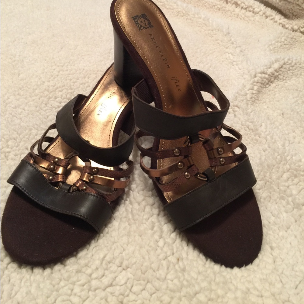 Sandal