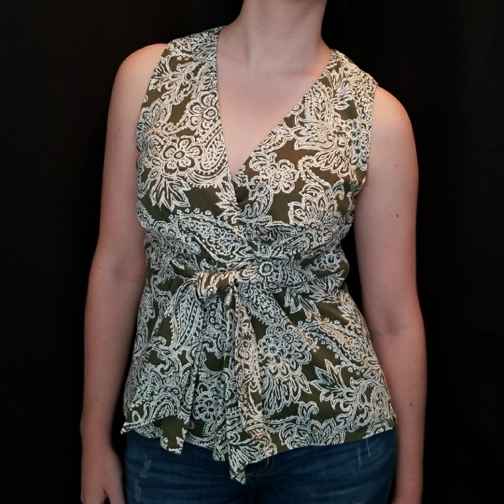 Ann Taylor Sleeveless Top