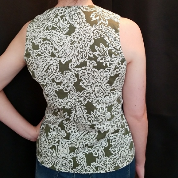Ann Taylor Sleeveless Top - Picture 2 of 2