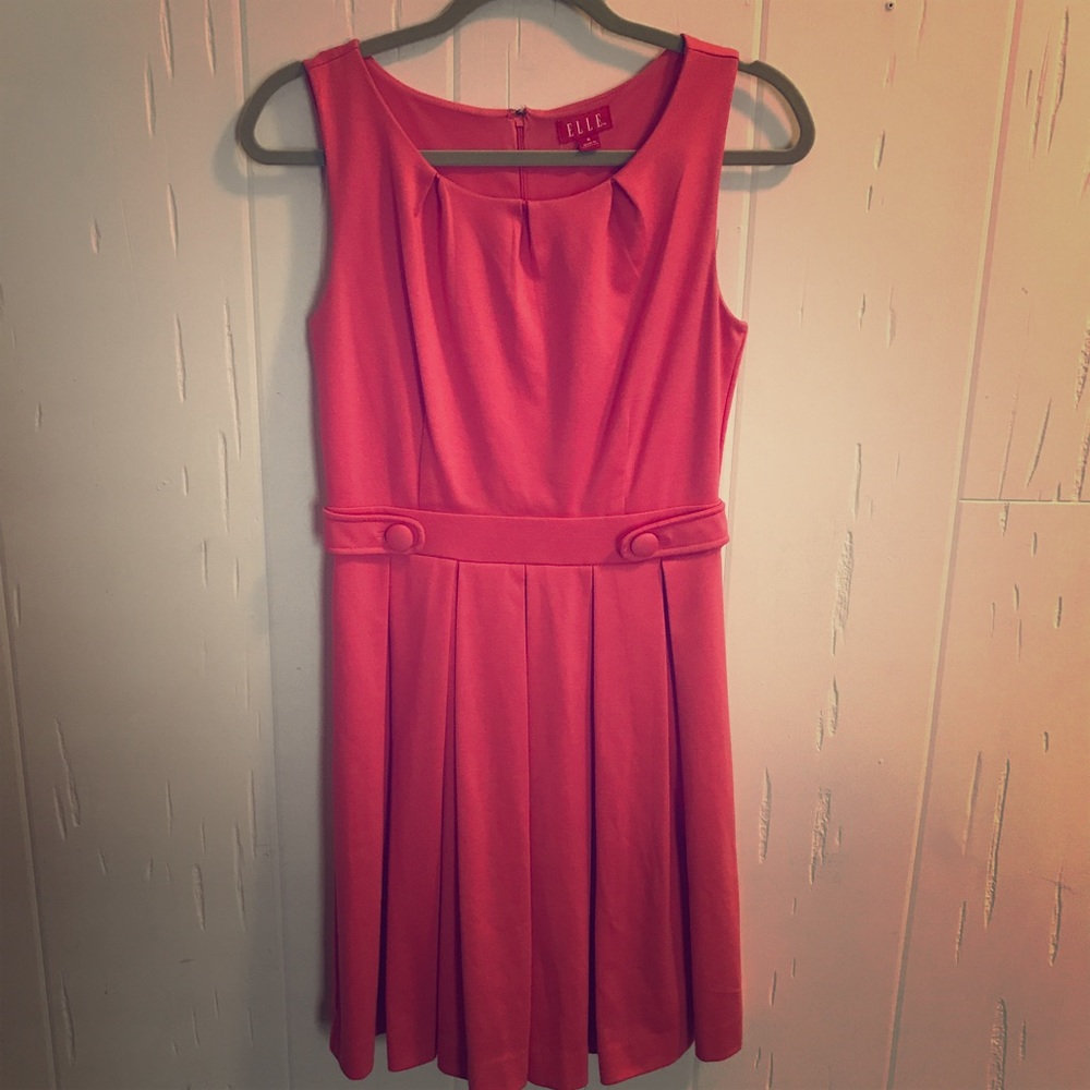 Elle Coral pleated dress