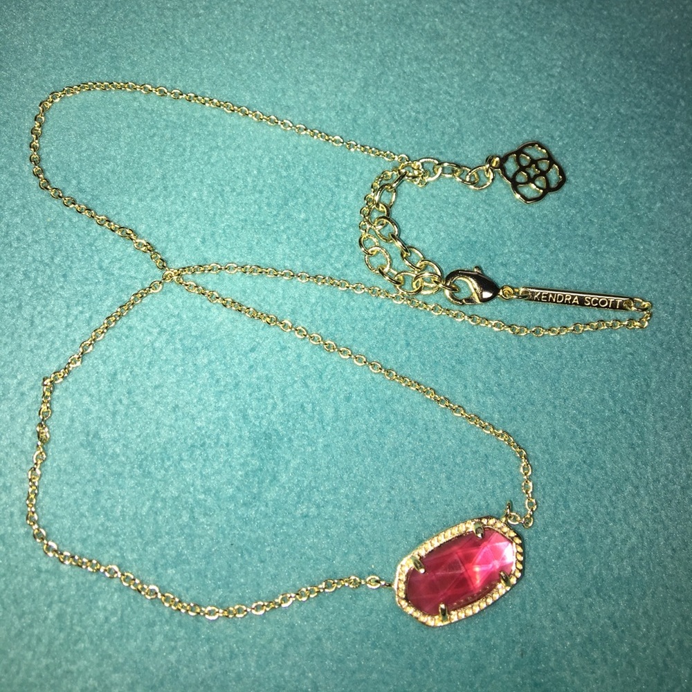 Seasonal Kendra Scott Necklace
