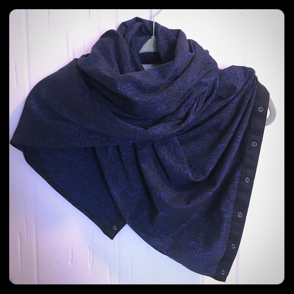 Lululemon Scarf