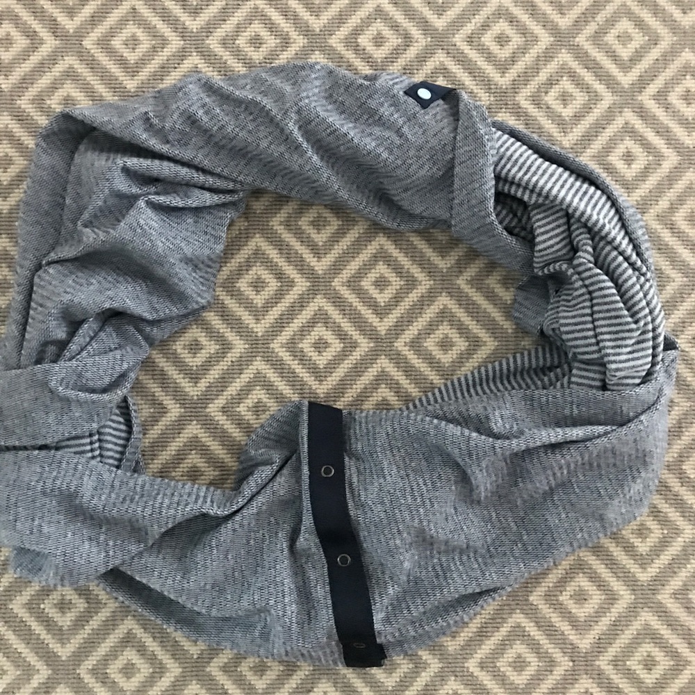 Lululemon Vinyasa Scarf