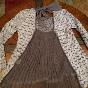 GUC a'reve Pretty layering top, grey and lacy