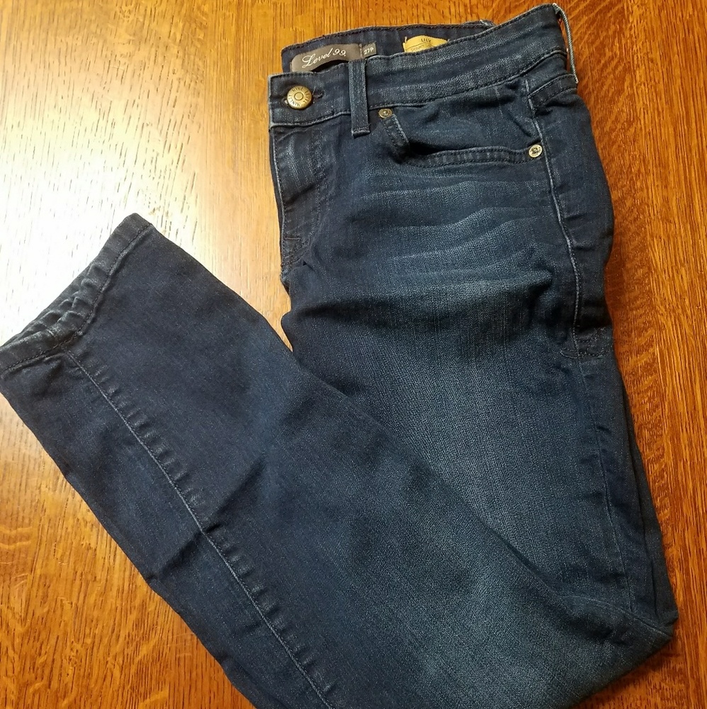 Level 99 lily skinny strait leg jeans size 2p