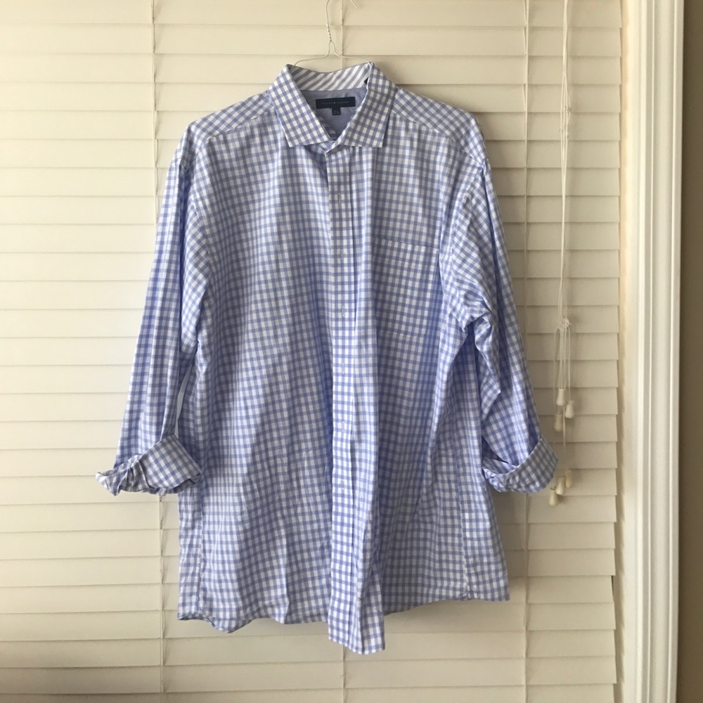 Tommy Hilfiger Men's Casual Button Up Shirt.