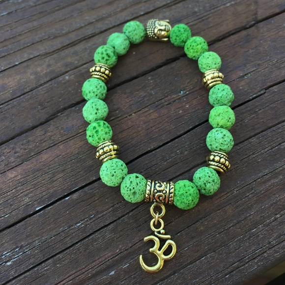 Green Lava Stone Yoga Om Buddha Diffuser Bracelet - Picture 3 of 3