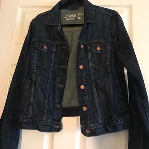 GAP dark denim jacket sz. M