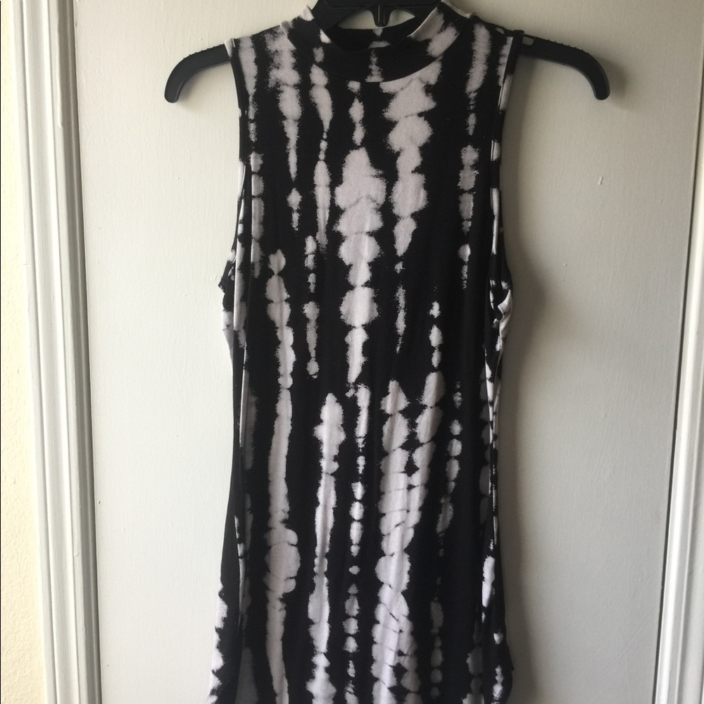 Black/white tie dye dress
