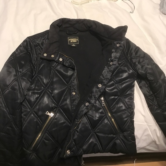 Black Guess jacket - Picture 2 of 3