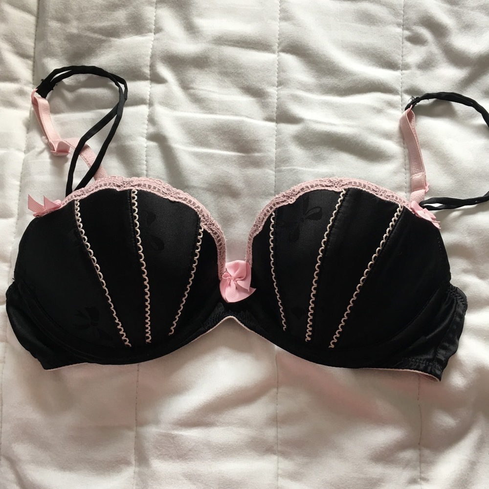 Victoria's Secret black bra
