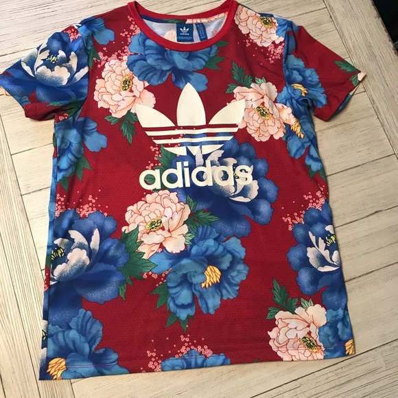 adidas Tops - 🏆HP🏆Adidas Floral Boyfriend Tee