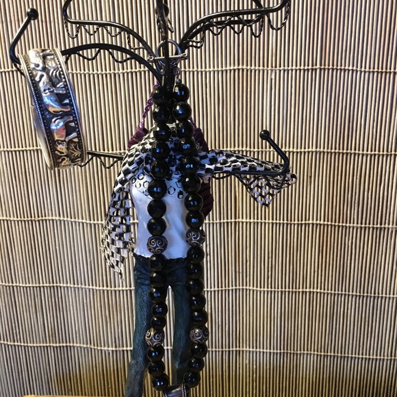 Sterling silver and onix - Picture 1 of 3