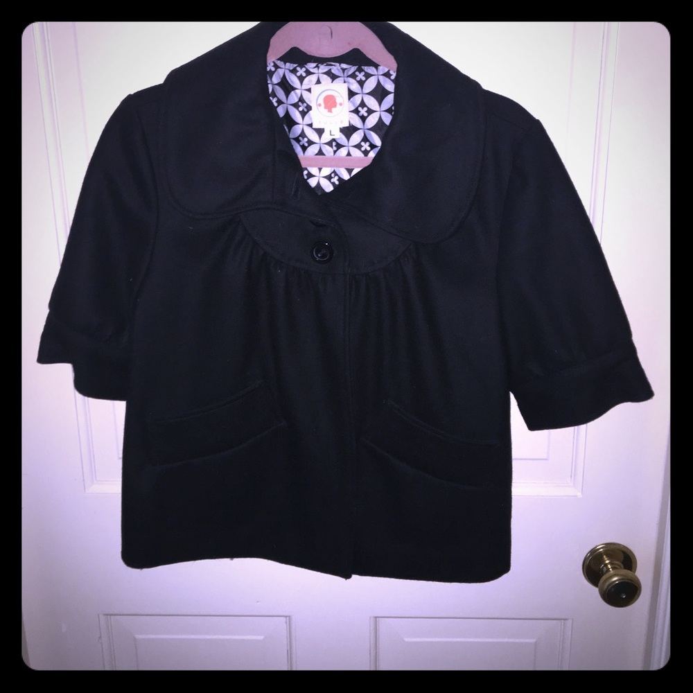 Black cropped jacket