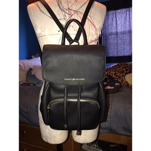 Tommy Hilfiger backpack ✨