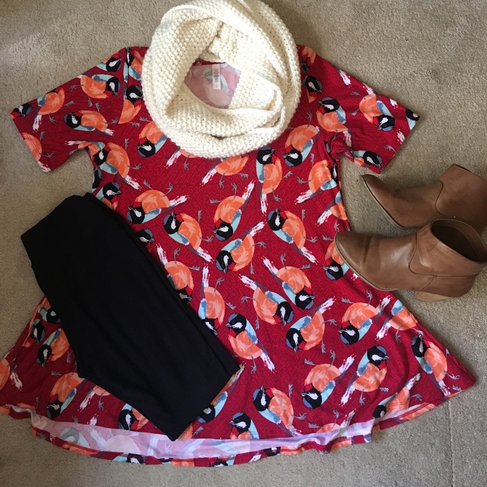 LulaRoe perfect tee