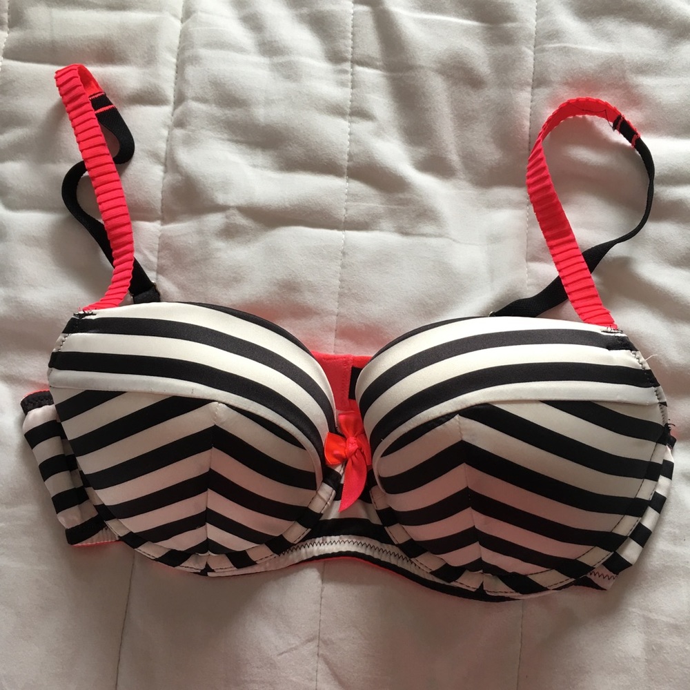 Victoria's Secret push up bra