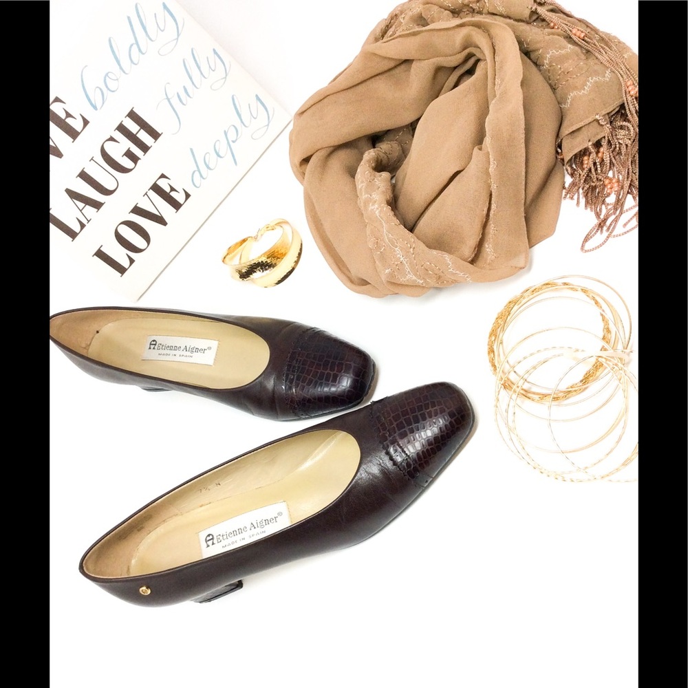 Vintage Etienne Aigner "Britain" Leather Pump
