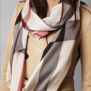 BNWT Burberry silk scarf, stole, stone check