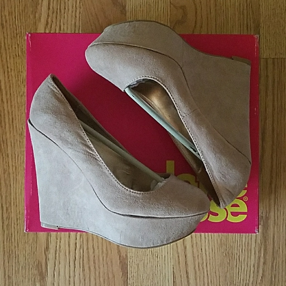 New in box suede wedge heels