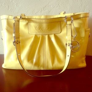 Coach Leather Purse - Authentic!