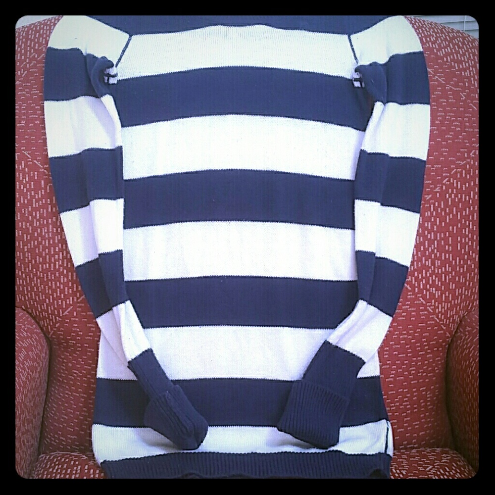 ABERCROMBIE & FITCH Sweater