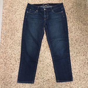 Paige "Roxie" Capris