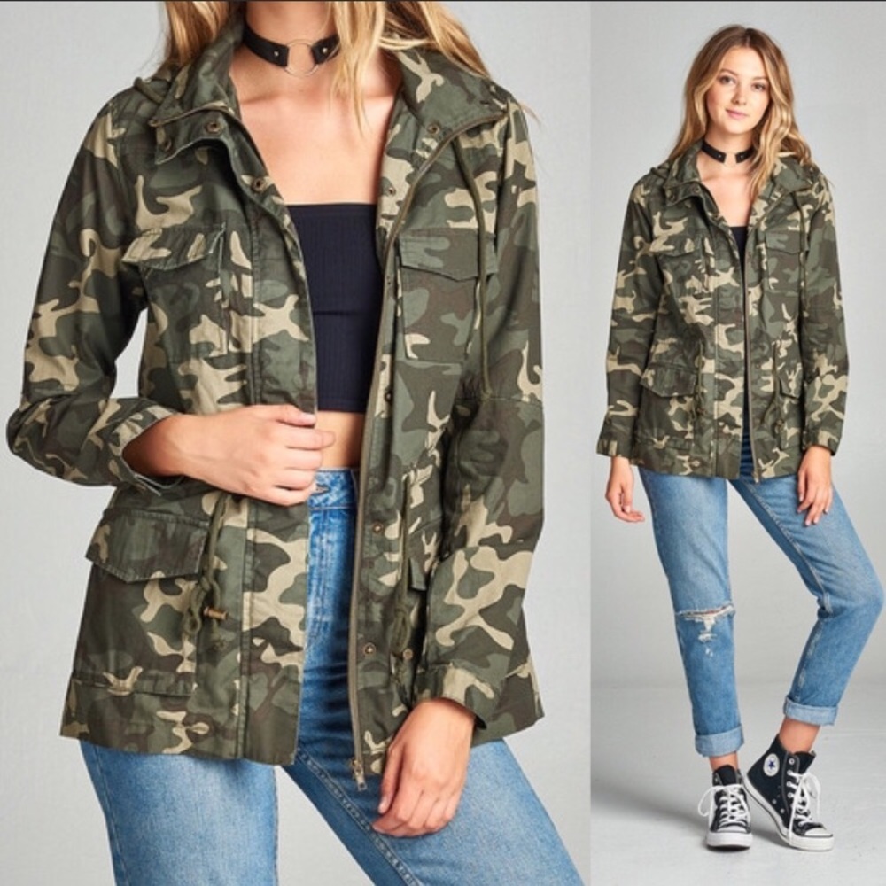Camouflage print utility jacket