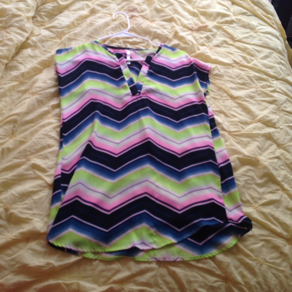 Cute for summer or fall tee.