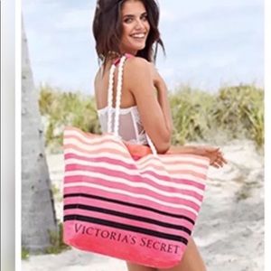 🌷New VS Tote!! 🌷