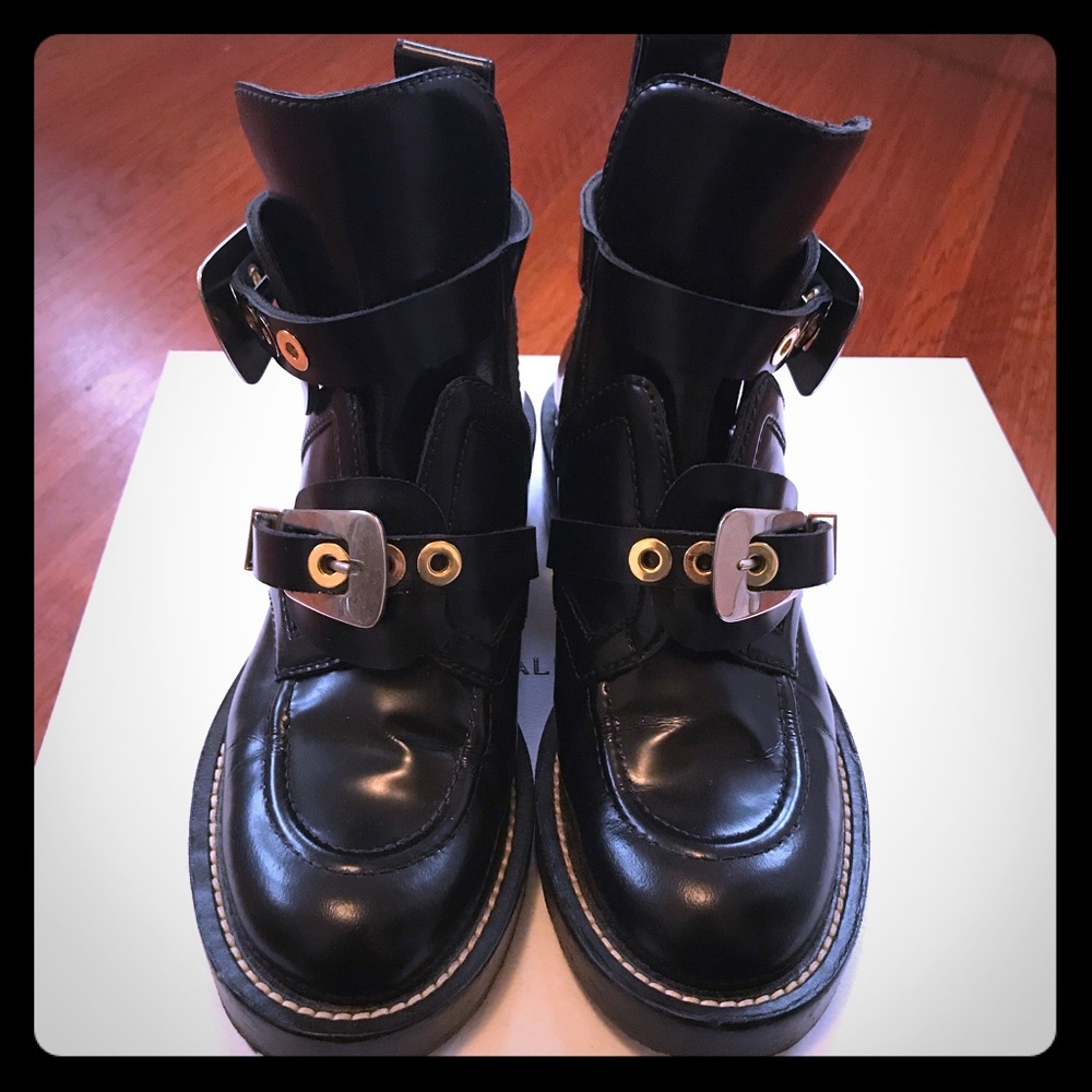 Balenciaga Booties!