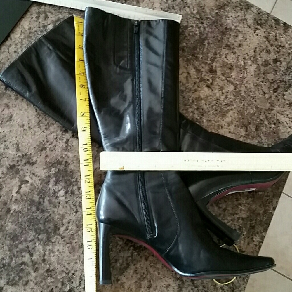 Boots - Picture 6 of 6