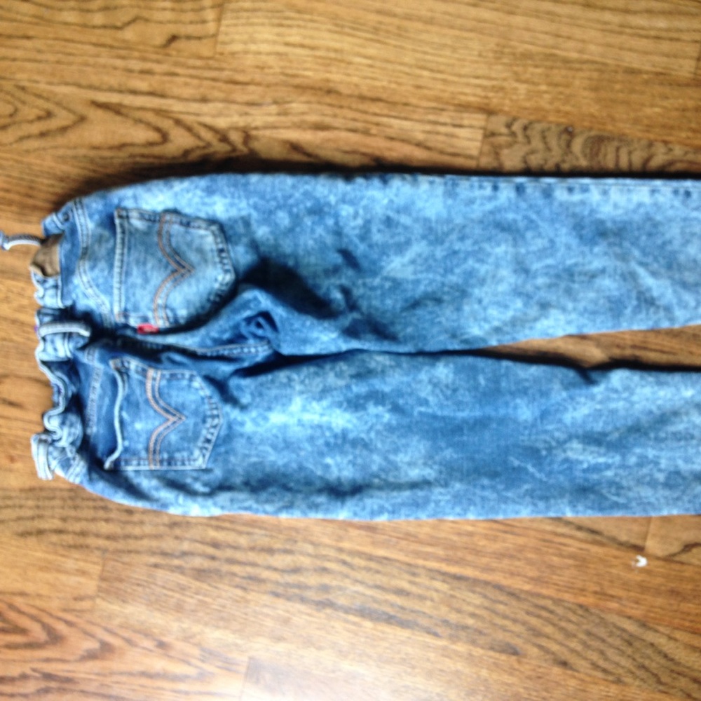Size 12 regular girls Levi jeans stretch