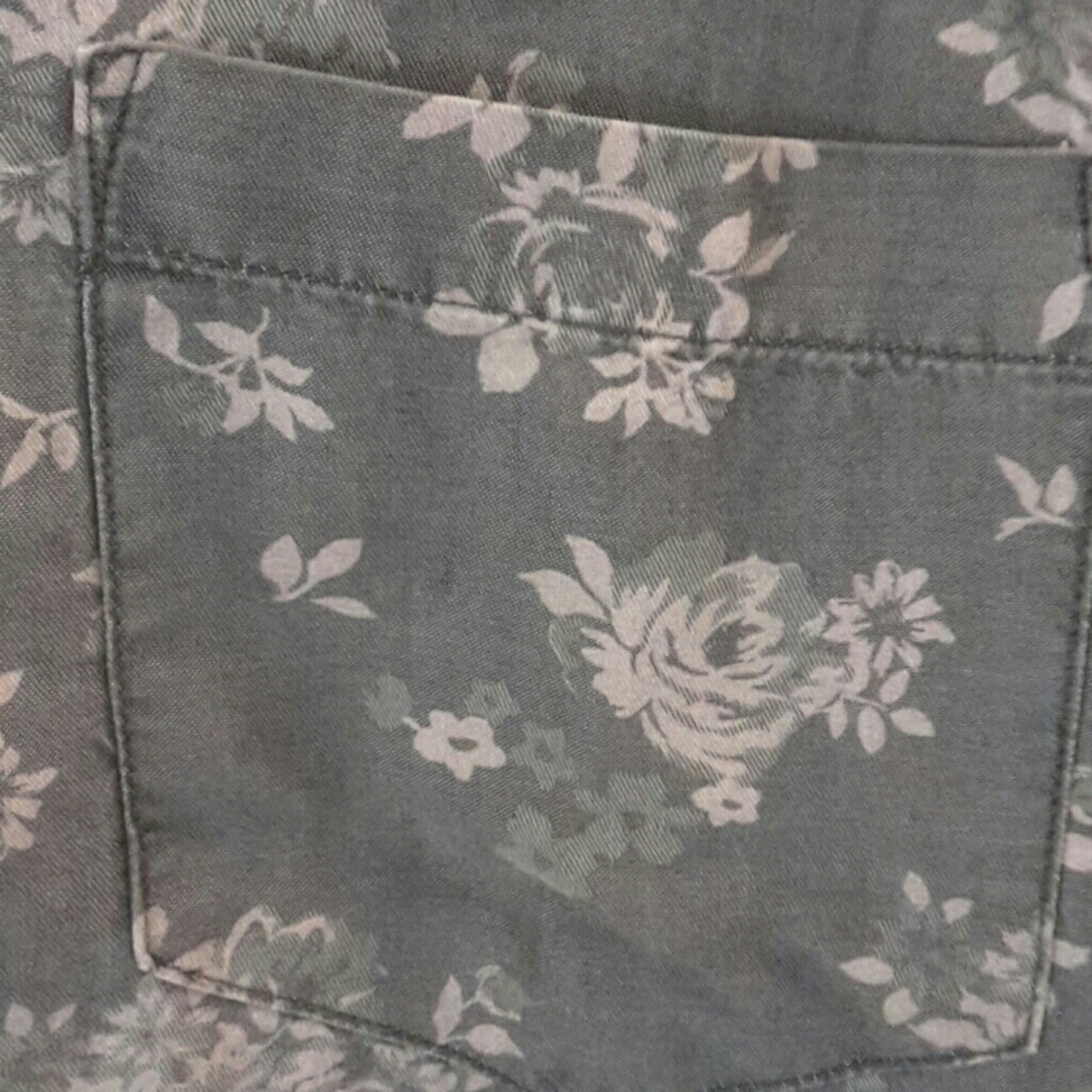 Flower Tunic - Picture 3 of 7